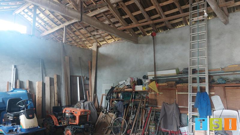 Maison - 230 m² - 7 pièces