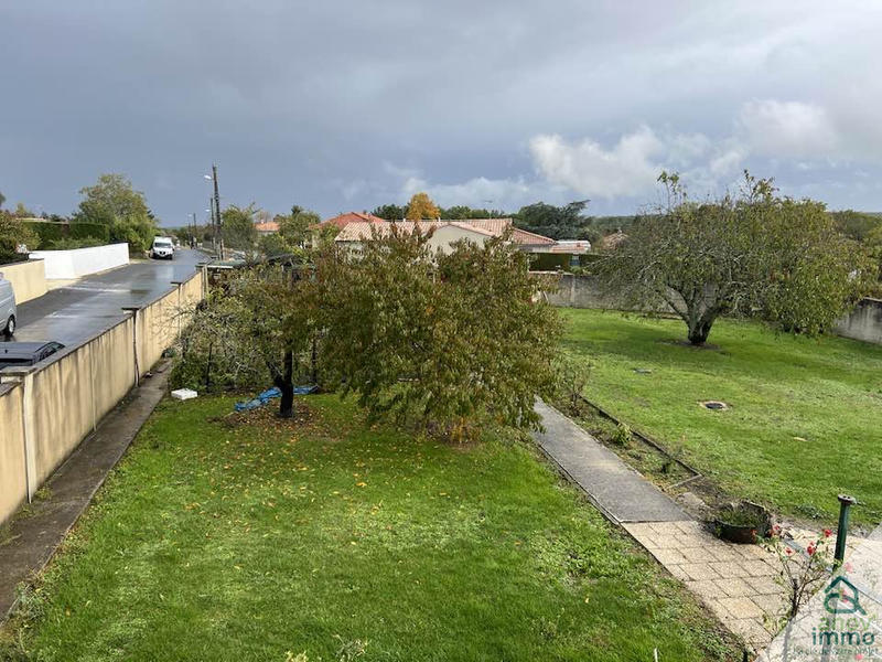 Maison en pierre - 105 m² - 4 pièces