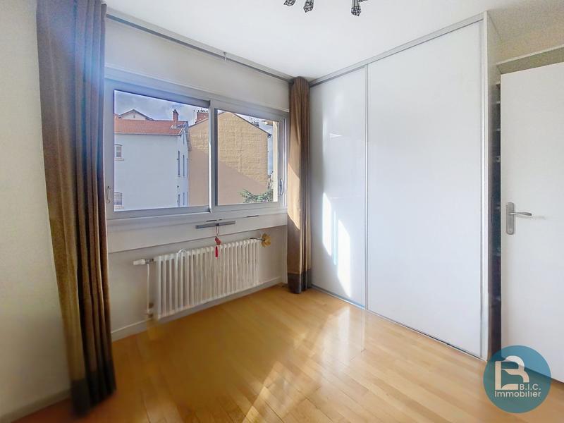 Appartement - 150 m² - 6 pièces