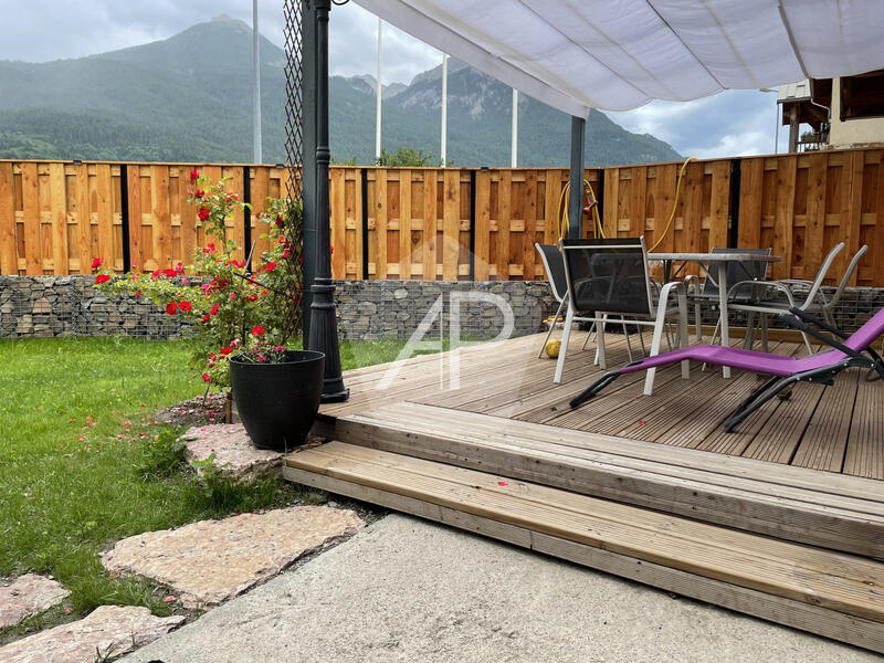 Appartement - 85 m² - 4 pièces