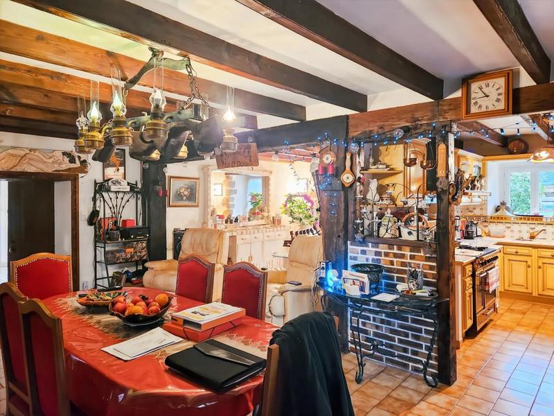 Maison en pierre - 132 m² - 4 pièces