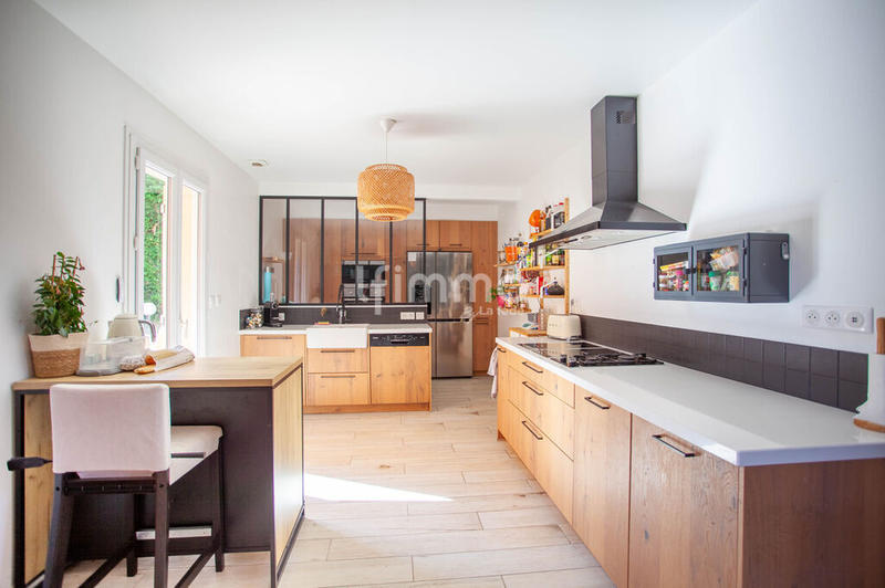 Pavillon - 156 m² - 7 pièces