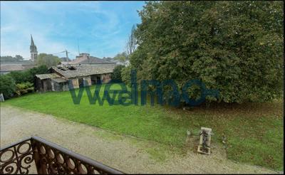 Maison - 451 m² - 10 pièces