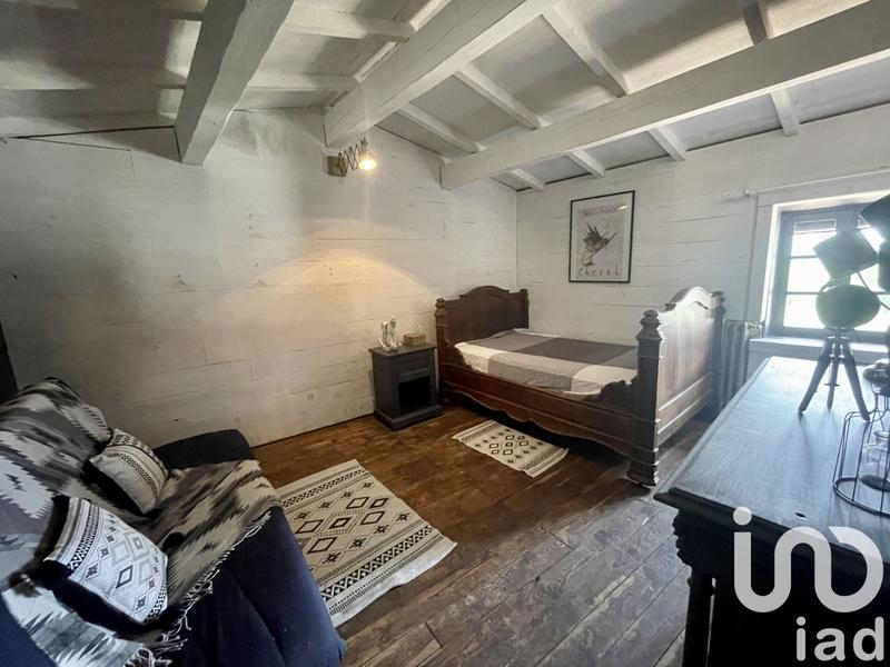 Maison - 387 m² - 15 pièces