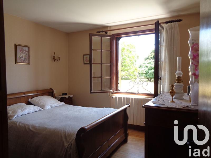 Maison - 200 m² - 8 pièces