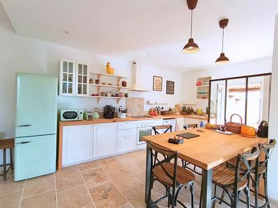 Appartement - 94 m² - 4 pièces