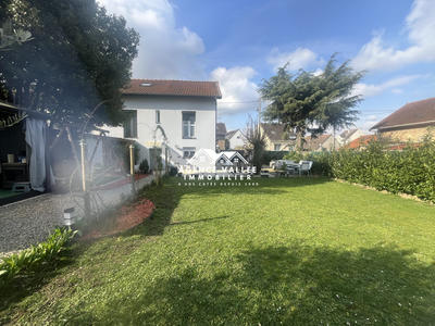 Maison - 100 m² - 5 pièces