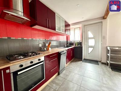 Maison - 80 m² - 4 pièces