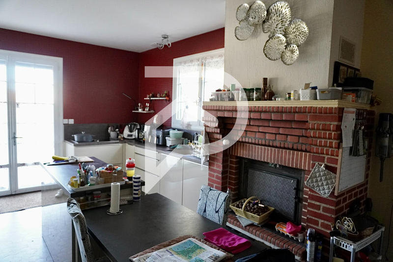 Maison - 181 m² - 7 pièces