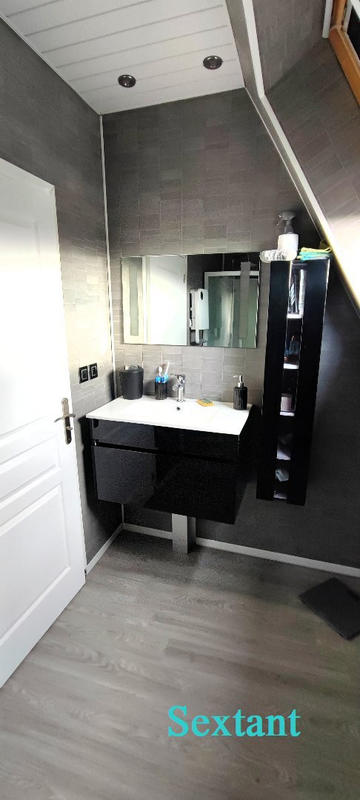 Maison - 236 m² - 10 pièces