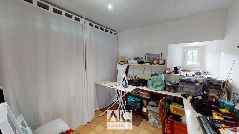 Maison - 190 m² - 8 pièces