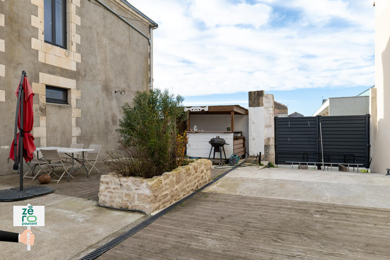 Maison - 155 m² - 9 pièces