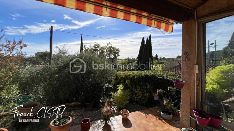 Maison traditionnelle - 102 m² - 4 pièces