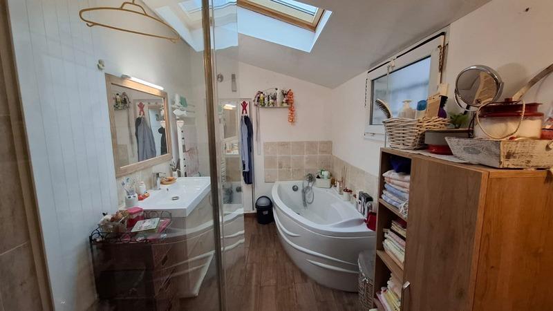 Maison - 123 m² - 6 pièces