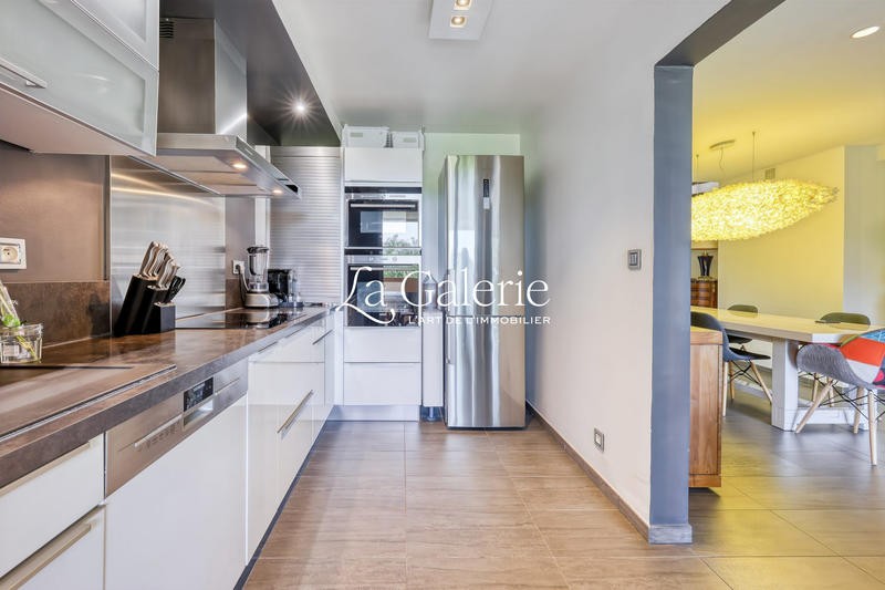 Appartement - 87 m² - 4 pièces