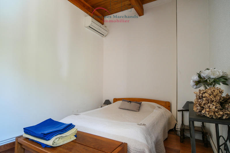 Maison - 230 m² - 6 pièces