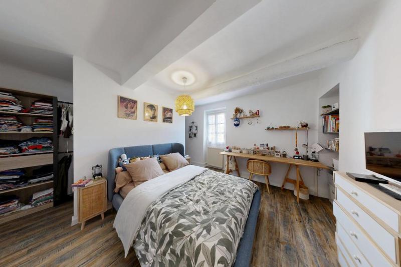 Maison - 160 m² - 8 pièces