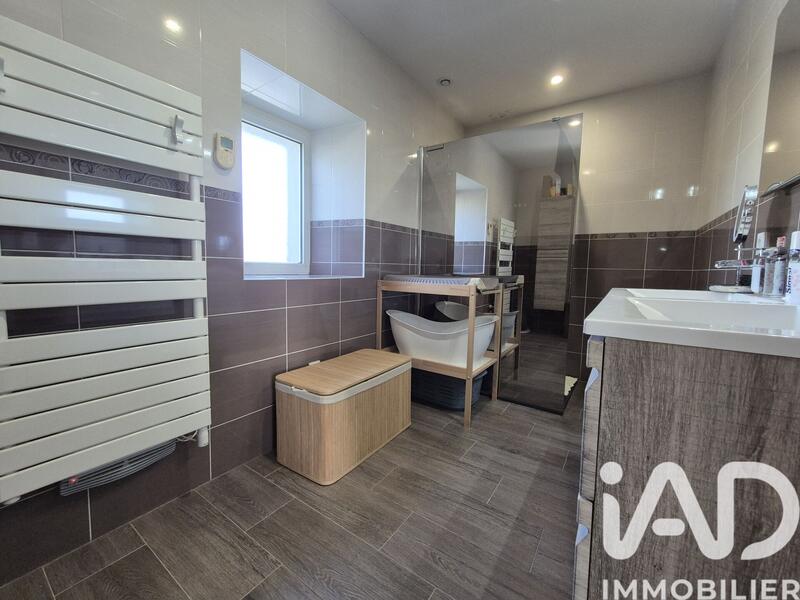 Maison - 155 m² - 6 pièces