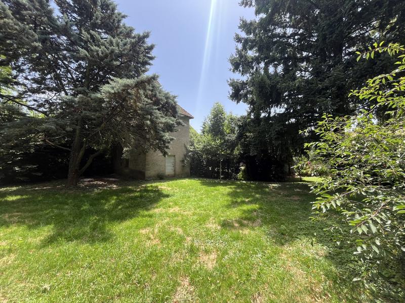 Maison - 330 m² - 10 pièces