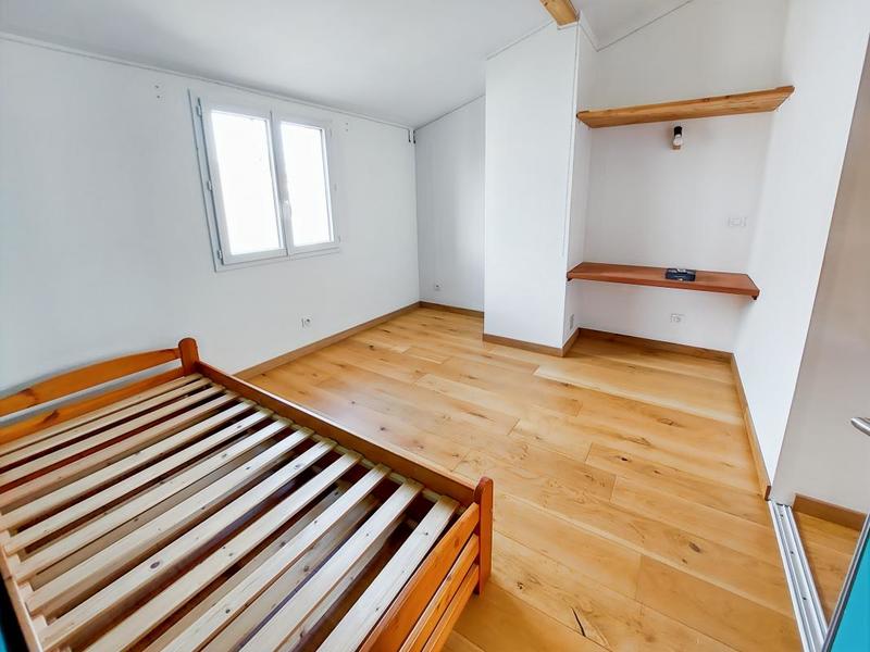 Maison - 168 m² - 8 pièces