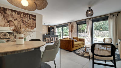 Appartement - 100 m² - 4 pièces