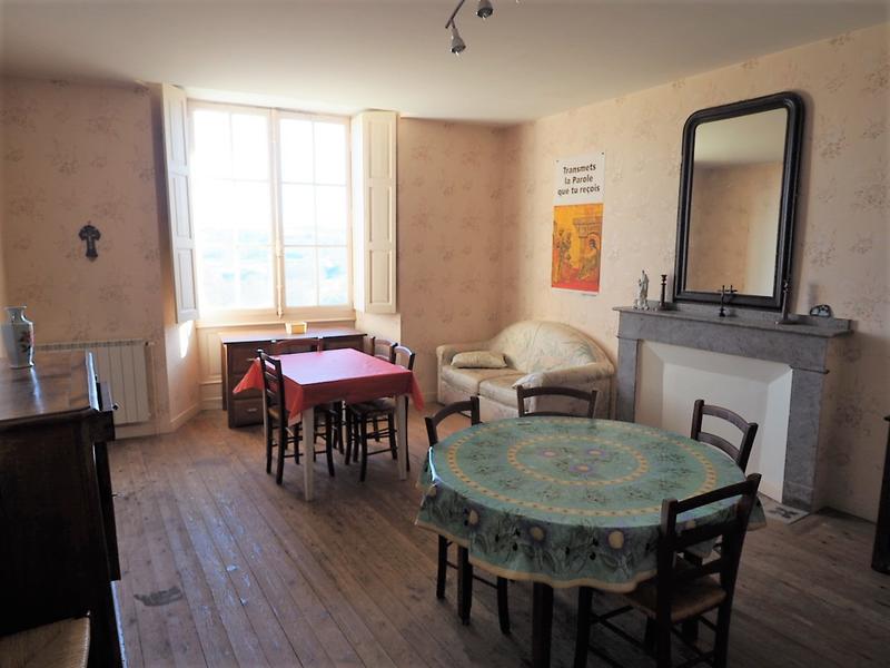 Maison - 300 m² - 10 pièces