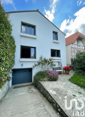 Maison - 175 m² - 7 pièces