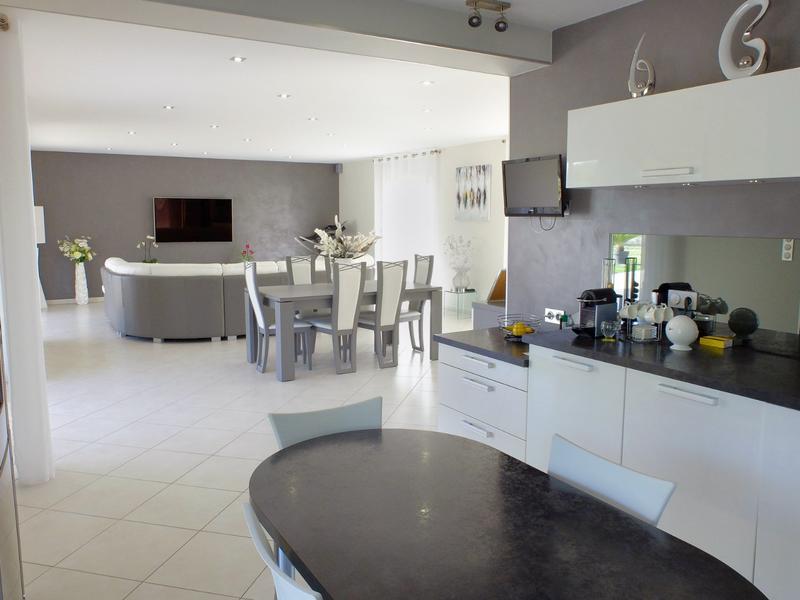 Maison - 185 m² - 6 pièces