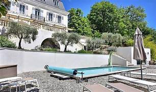 Propriété - 350 m² - 9 pièces