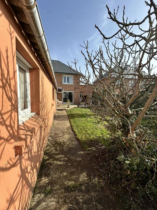 Maison de ville - 100 m² - 4 pièces