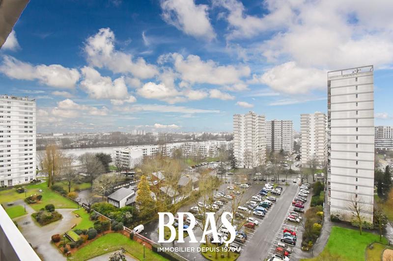 Appartement - 102 m² - 5 pièces