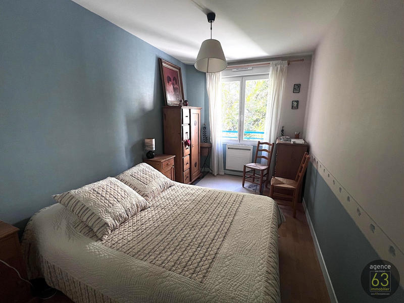 Appartement - 99 m² - 4 pièces