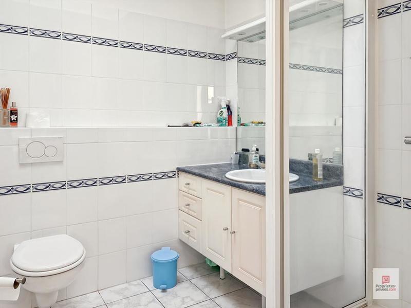 Maison - 244 m² - 10 pièces