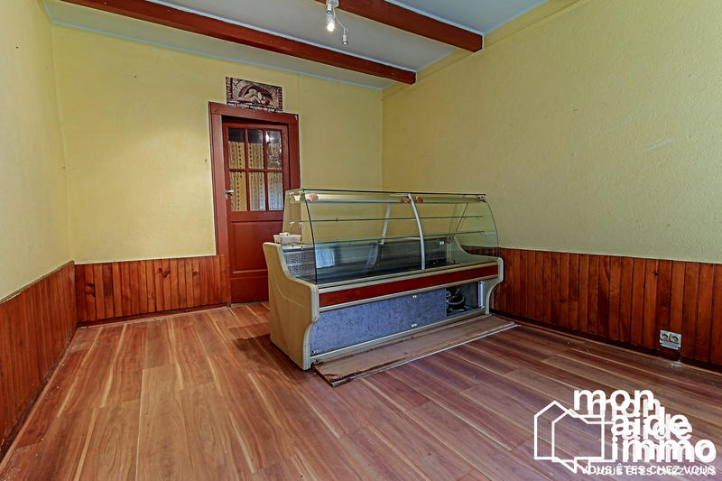 Maison - 150 m² - 9 pièces