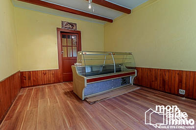 Maison - 150 m² - 9 pièces