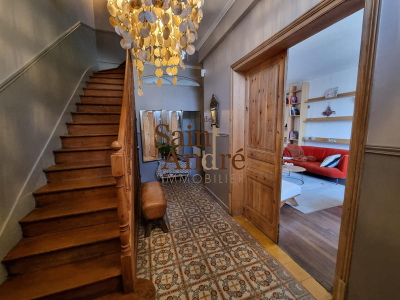 Maison - 165 m² - 8 pièces