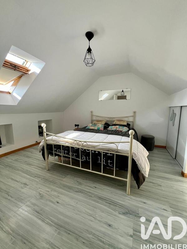 Maison - 90 m² - 5 pièces