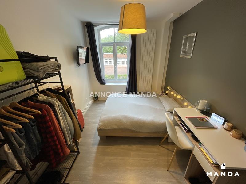 Chambre - 15 m² - 7 pièces