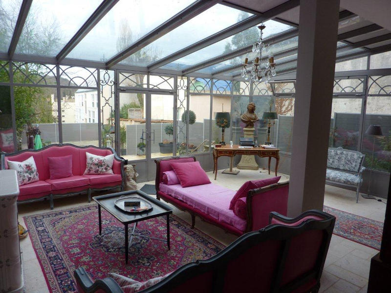 Maison - 244 m² - 9 pièces