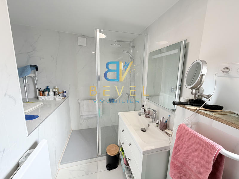 Maison - 324 m² - 5 pièces