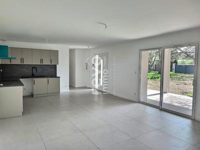 Maison ancienne - 89 m² - 3 pièces