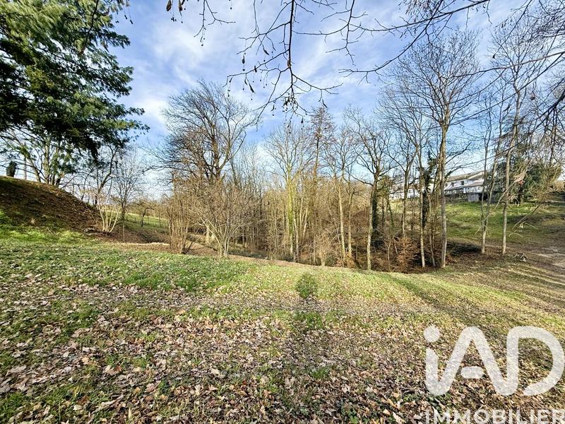 Maison - 195 m² - 8 pièces