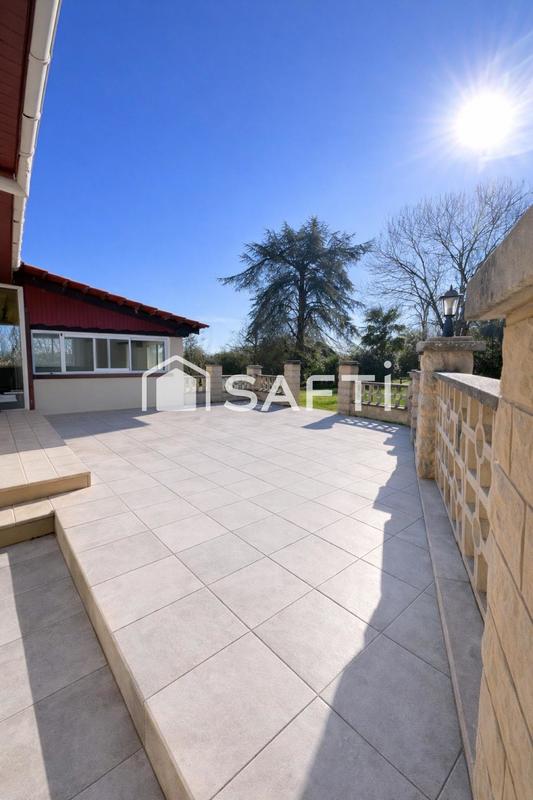 Maison - 160 m² - 6 pièces