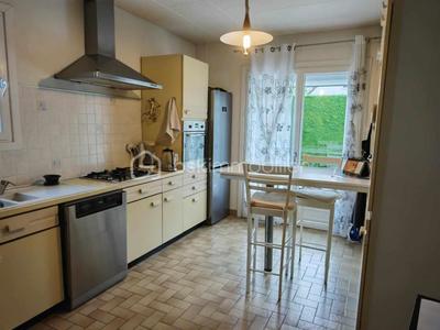 Maison - 145 m² - 6 pièces