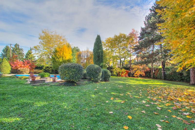 Maison - 295 m² - 8 pièces