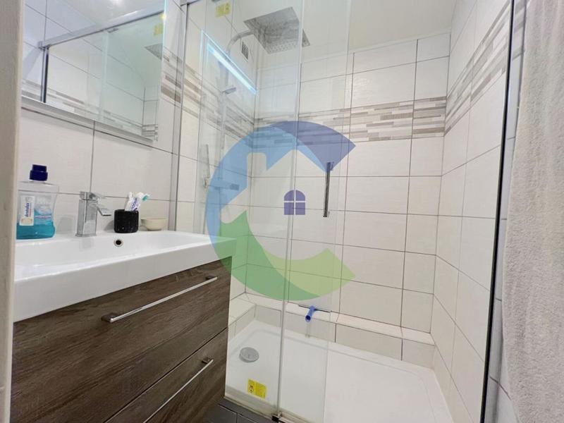 Appartement - 95 m² - 5 pièces