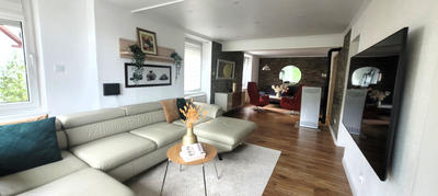 Propriété - 310 m² - 12 pièces