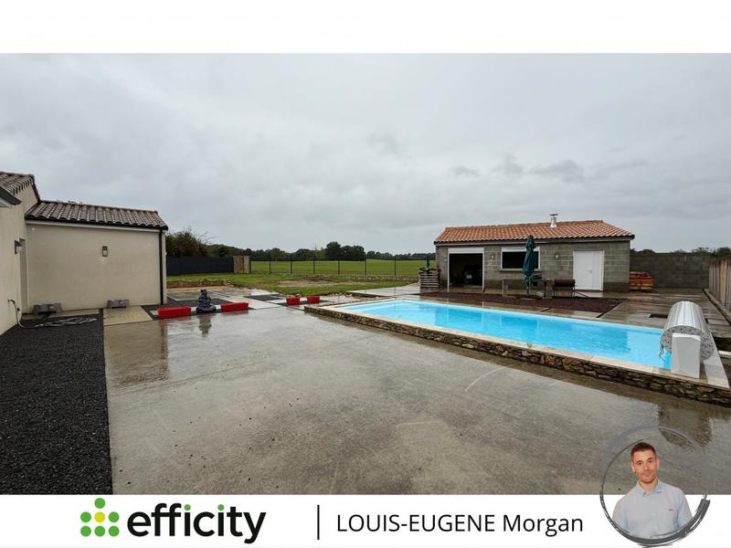 Pavillon - 136 m² - 7 pièces