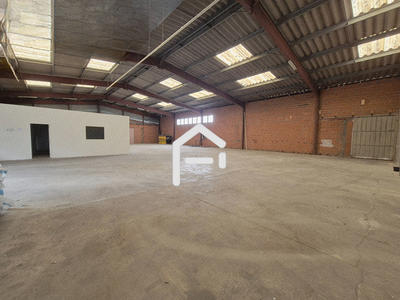 Local commercial - 2 254 m²