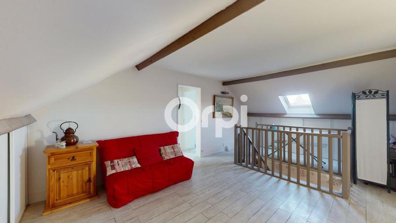 Maison - 200 m² - 6 pièces